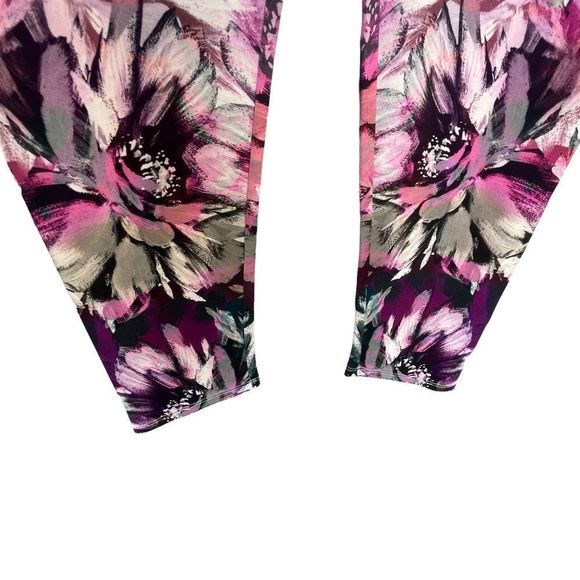 New Soft Surrounding Superslim Heavenly Floral Leggings Size 1X - Picture 7 of 9